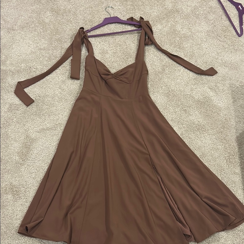 Elegant Brown Sleeveless Dress